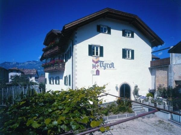 Sommer Präsentationsbild Hotel Tyrol