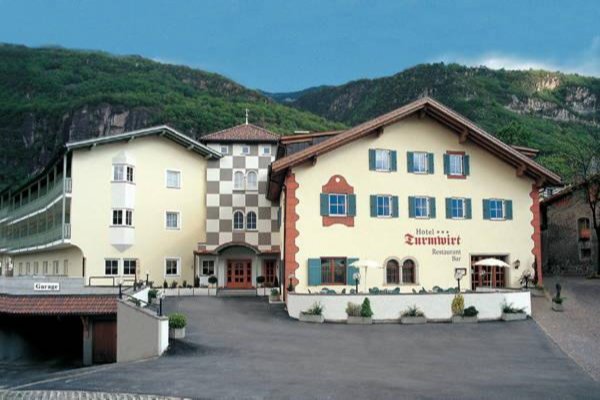 Foto estiva di presentazione Hotel Turmwirt