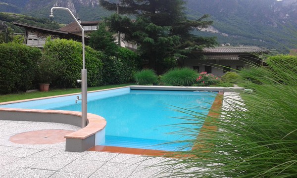 Foto della piscina all'aperto