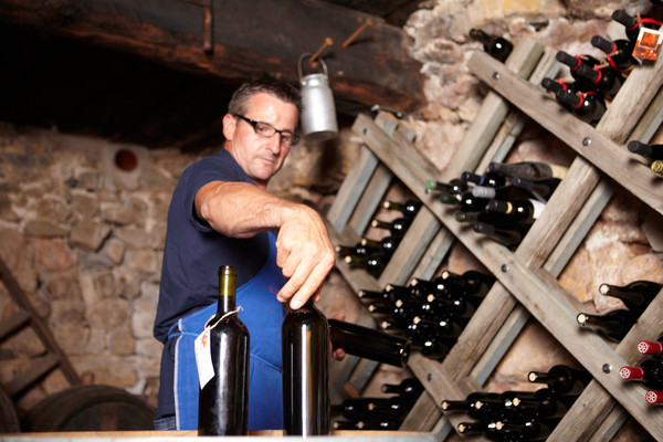 La cantina dei vini Montagna (Strada del Vino Sud) Engadiner Apartments & Wines