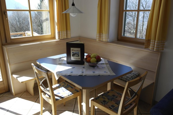 Der Wohnraum Ferienwohnungen auf dem Bauernhof Birbamhof