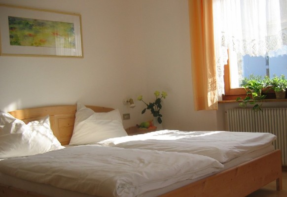 Foto della camera B&B + Appartamenti in agriturismo Burgunderhof
