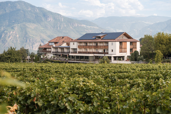 Photo exteriors Hotel Girlanerhof