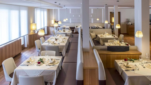 The restaurant Frangarto / Frangart (Strada del vino north / Weinstraße north) Spitaler