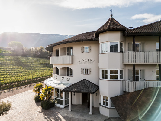 Photo exteriors Lingers Suites & Residence