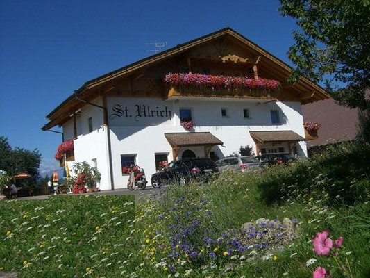 Foto esterno Gasthof (Albergo) St. Ulrich