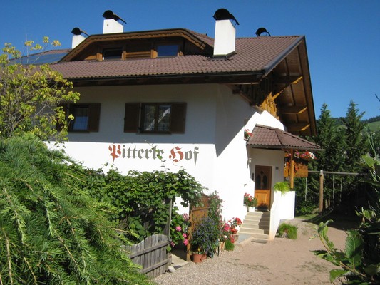 Foto Außenansicht Ferienwohnungen auf dem Bauernhof Pitterlehof