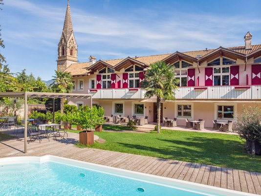 Foto della piscina all'aperto