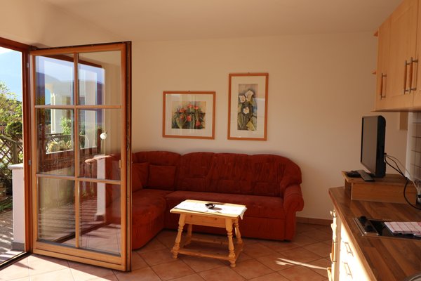 La zona giorno Appartamenti in agriturismo Weinberghof
