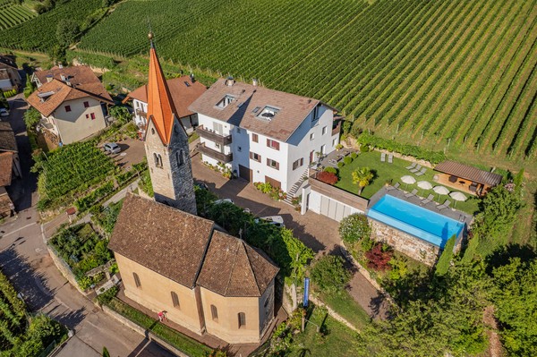 Foto Außenansicht Ferienwohnungen auf dem Bauernhof Runggnerhof