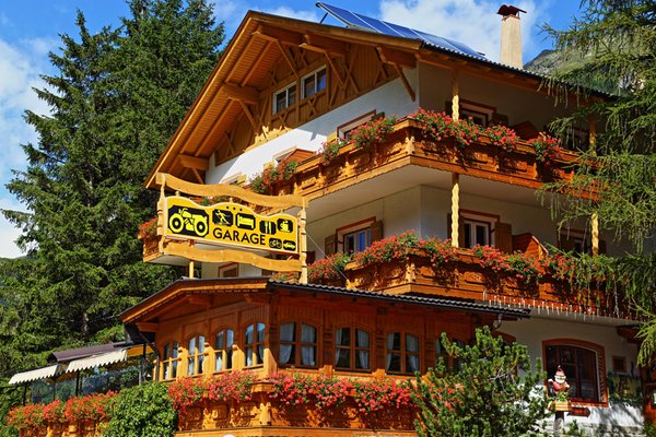 Sommer Präsentationsbild Alpine Hotel Penserhof