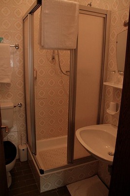 Foto del bagno Gasthof (Albergo) Al Cavallino Bianco