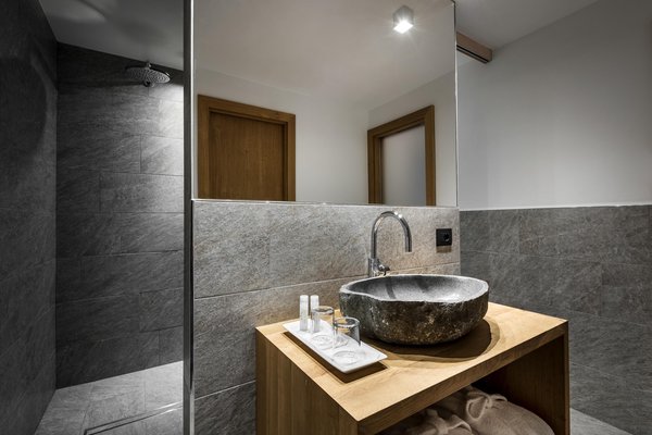Foto del bagno Hotel Des Alpes