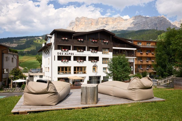 Foto esterno Hotel Des Alpes