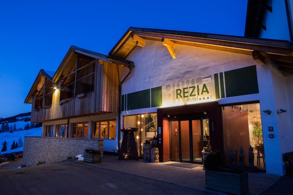 Foto Außenansicht Hotel Rezia