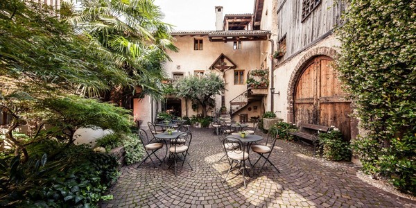 Foto Außenansicht Restaurant Enothek Torgglkeller