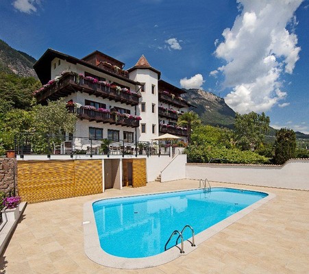 Photo exteriors Small hotel Christl