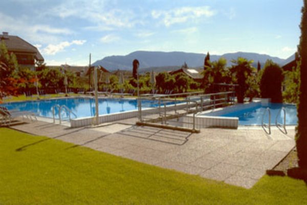 Swimming pool Garni (B&B) + Apartments Saltneregg