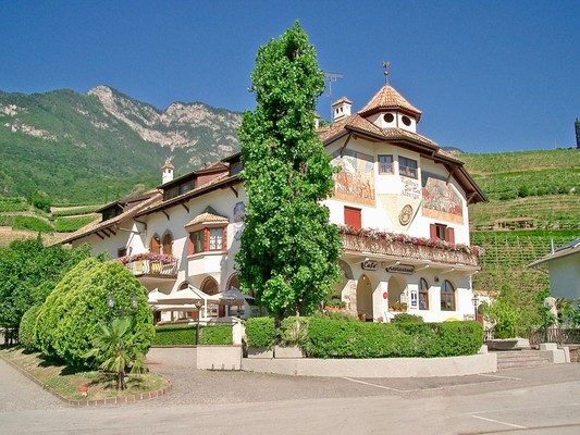 Photo exteriors B&B (Garni)-Hotel Kalterer See Hof
