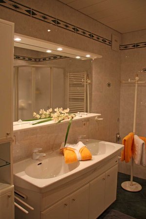 Foto del bagno Appartamenti in agriturismo Siganatenhof