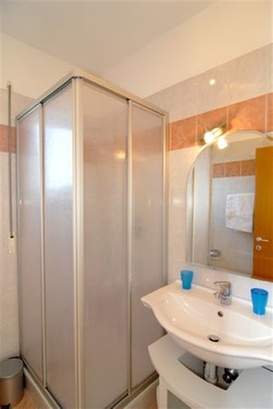 Foto del bagno Appartamenti in agriturismo Perglhof