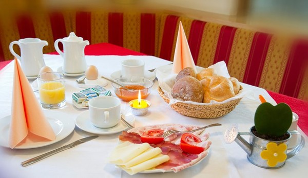 Das Frühstück B&B + Ferienwohnungen auf dem Bauernhof Eich Hof