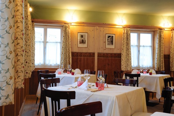 Das Restaurant Kurtinig an der Weinstraße Teutschhaus