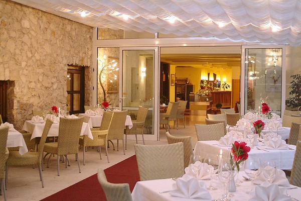 Das Restaurant Kurtinig an der Weinstraße Teutschhaus