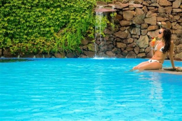 Photo of the outdoor swimming pool