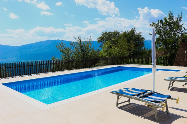 Photo of the outdoor swimming pool