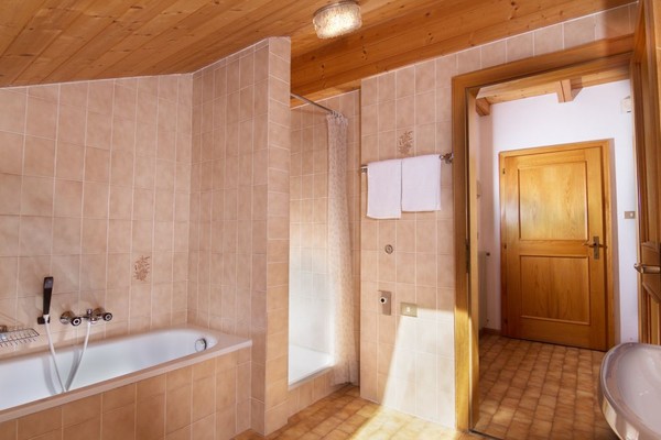 Photo of the bathroom Farmhouse apartments Tschuffenerlhof