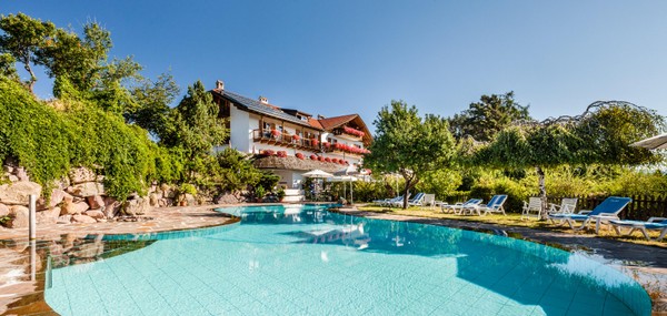 Foto esterno Hotel Lichtenstern