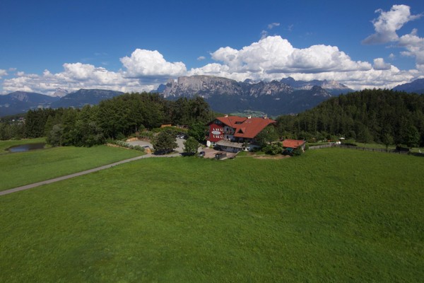 Foto esterno Hotel Lichtenstern