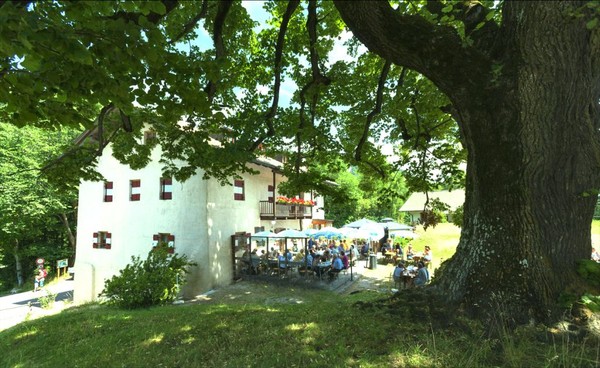 Foto esterno Gasthof (Albergo) Zur Kirche