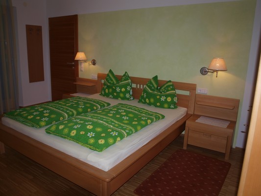 Foto vom Zimmer Ferienwohnungen auf dem Bauernhof Kerschbamerhof