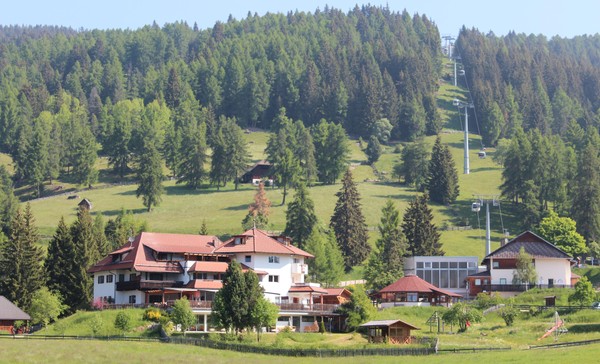 Foto esterno Hotel Zum Zirm