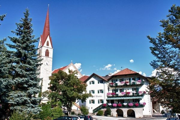 Position Gasthof (Small hotel) Wunder Auna di Sotto / Unterinn (Renon / Ritten)