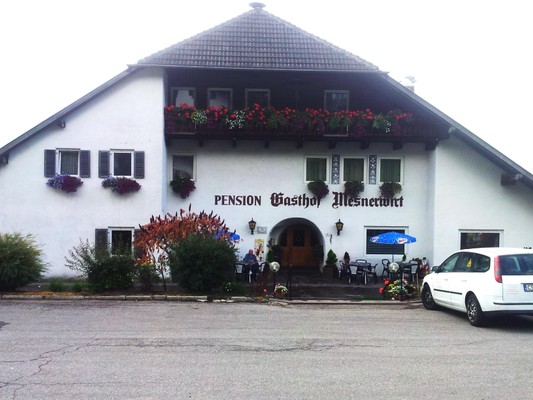 Foto Außenansicht Trattoria Mesnerwirt