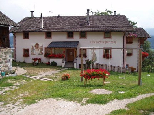 Foto Außenansicht Ferienwohnungen auf dem Bauernhof Oberschlichterhof