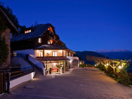 Foto esterno Hotel Chalet Grumer