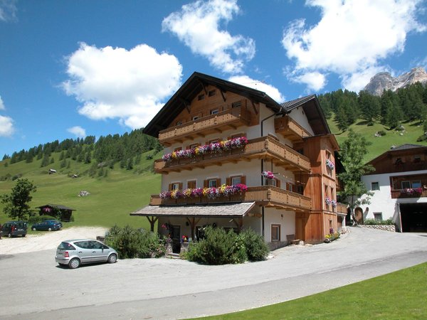 Foto esterno in estate Plang