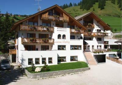 Photo exteriors Garni (B&B) Ciasa Roby