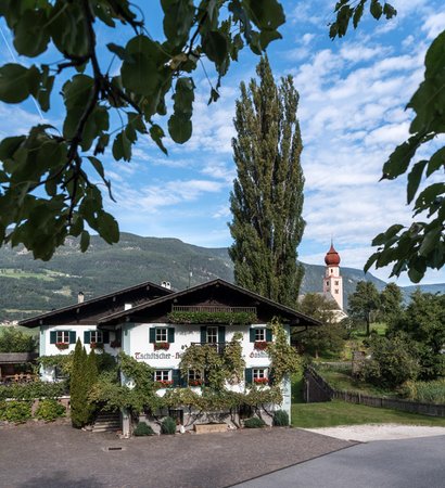 Sommer Präsentationsbild Restaurant Gasthof Zu Tschötsch