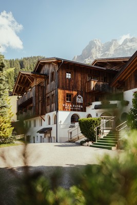 Foto Außenansicht Villa Flora Mountain Lodges