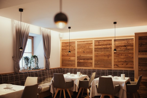 Das Restaurant San Cassiano Villa Flora Mountain Lodges