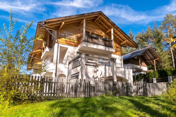 Foto Außenansicht Bed & Breakfast Les Gomines