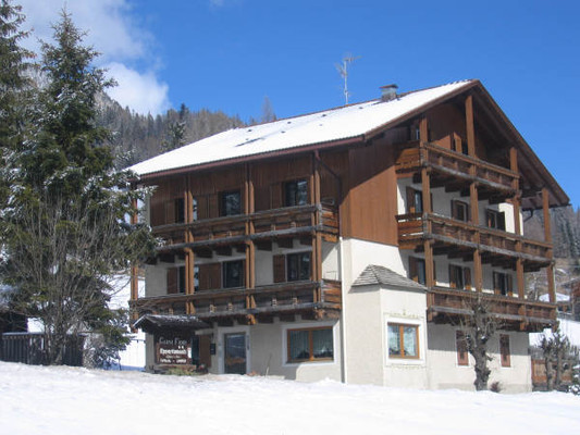 Foto Außenansicht Garni + Ferienwohnungen Fiori