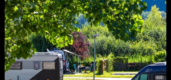 Foto esterno Campeggio St. Josef am Kalterer See