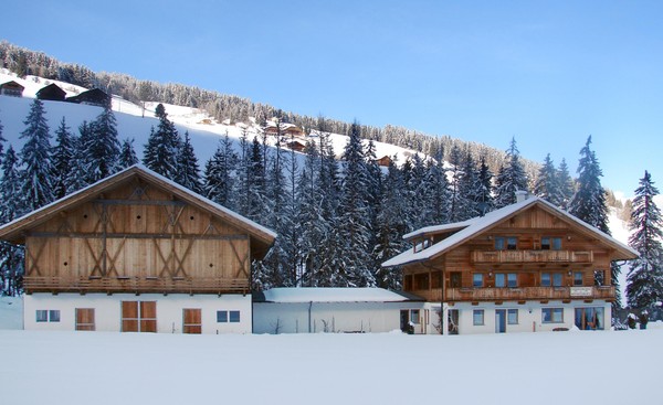 Foto esterno Appartamenti in agriturismo Roderhof