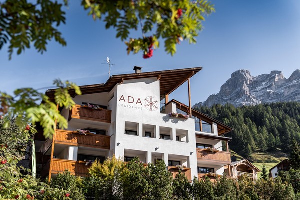 Foto Außenansicht Residence Ada